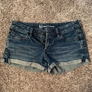 Bullhead women’s blue jean shorts, size 3